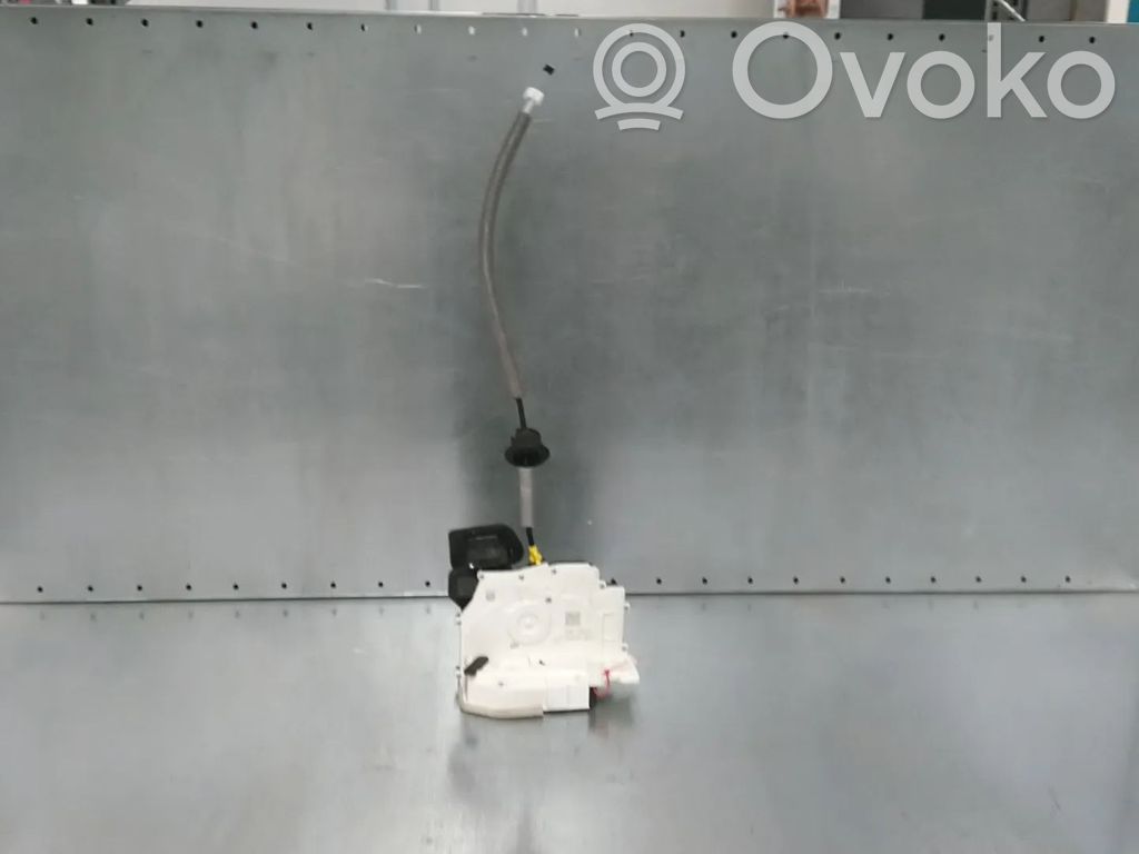 Audi A5 Front door lock 