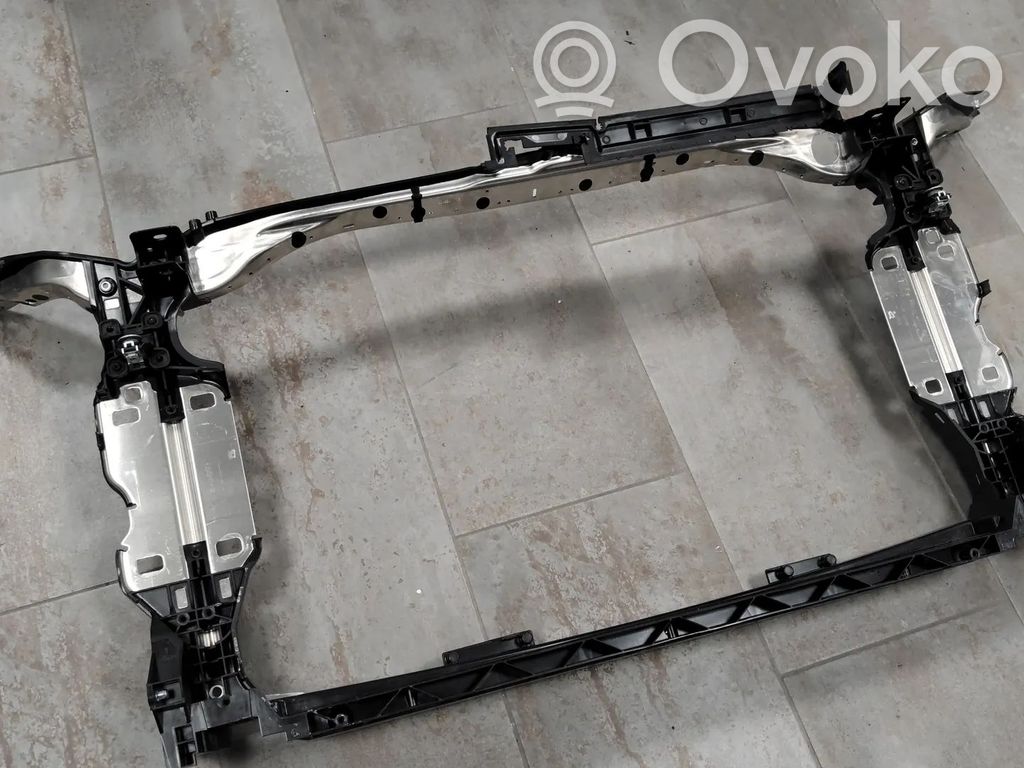 Audi A5 Radiatoru panelis 
