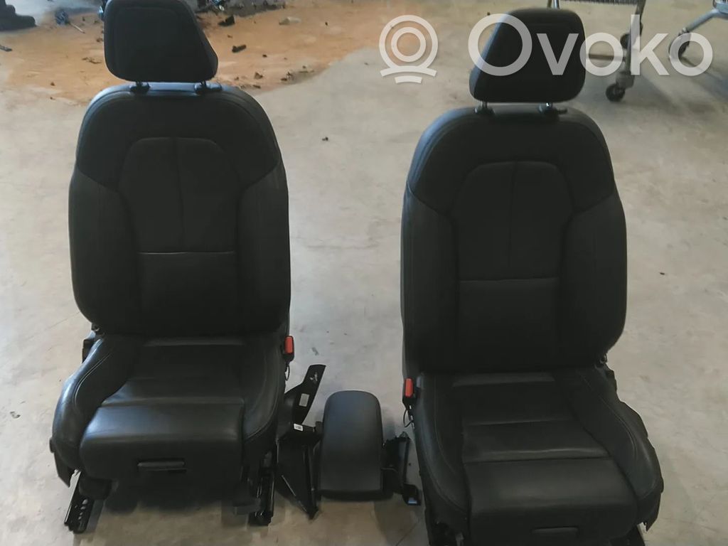 Interior set