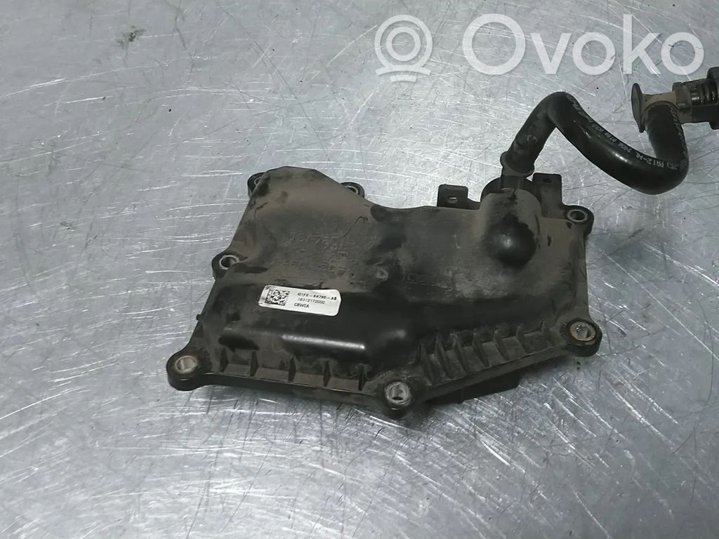 Ford Focus Degvielas maģistrālā caurule 