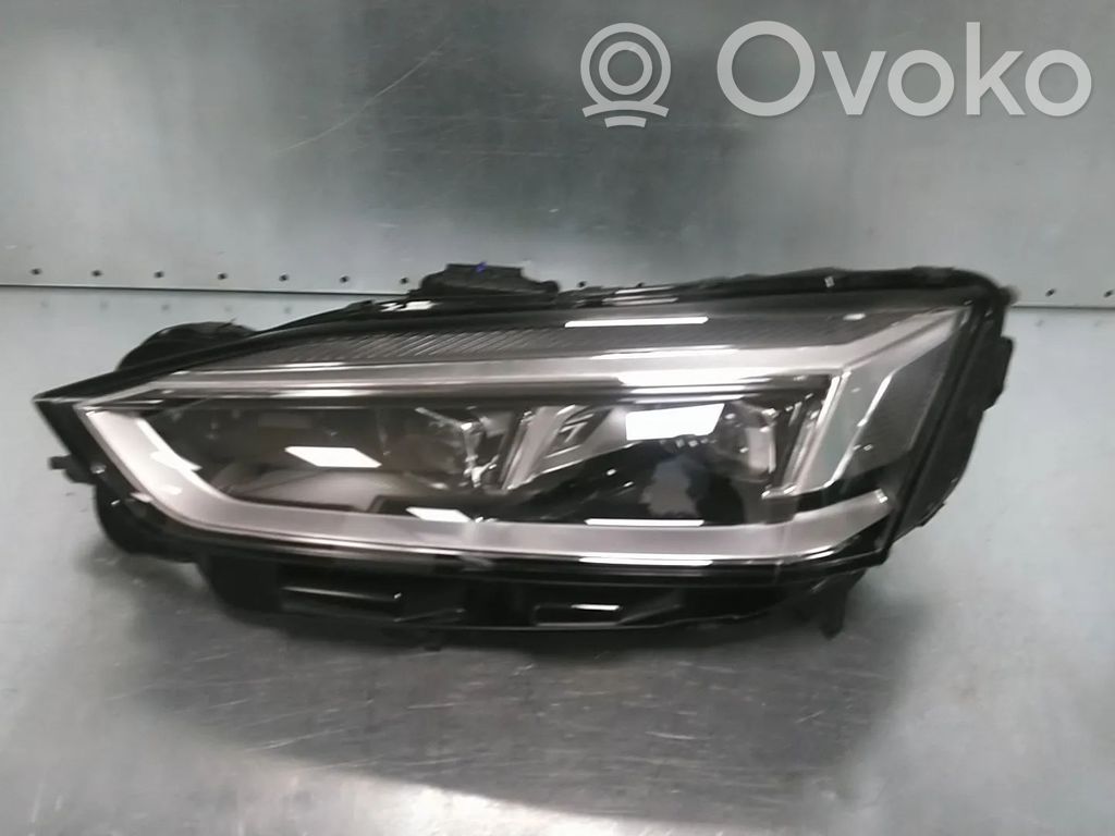Audi A5 Headlight/headlamp 
