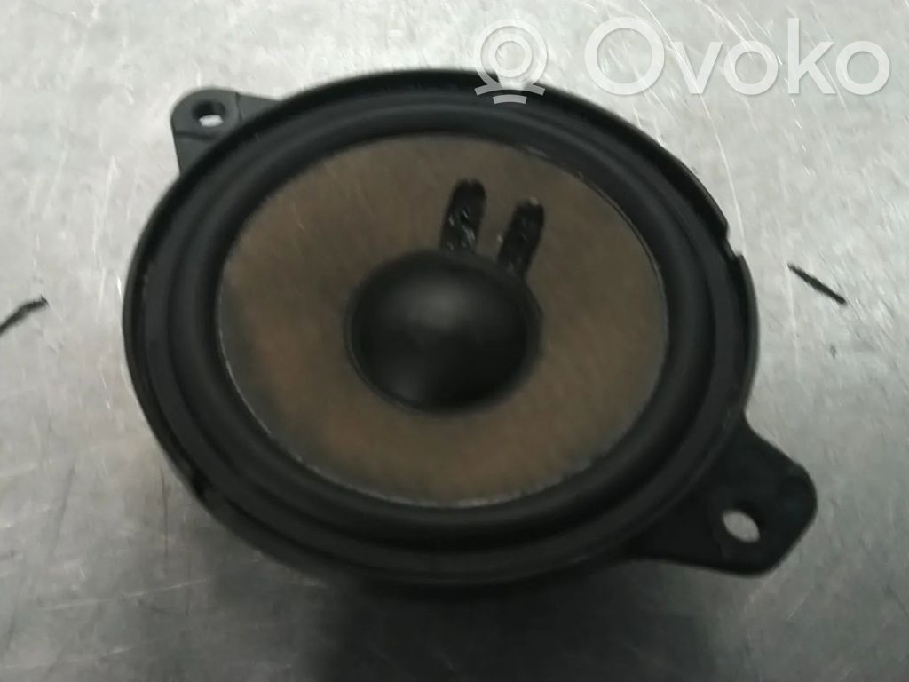 Altavoz de la puerta delantera   8W0035303