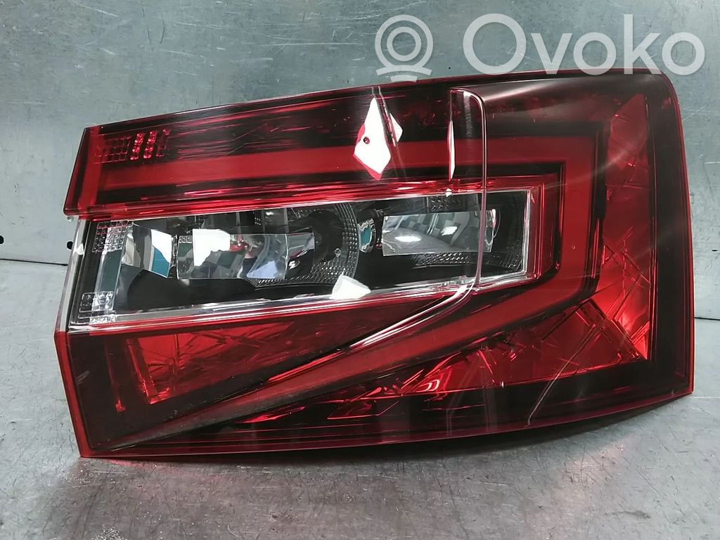 Skoda Superb B8 (3V) Lampa tylna 