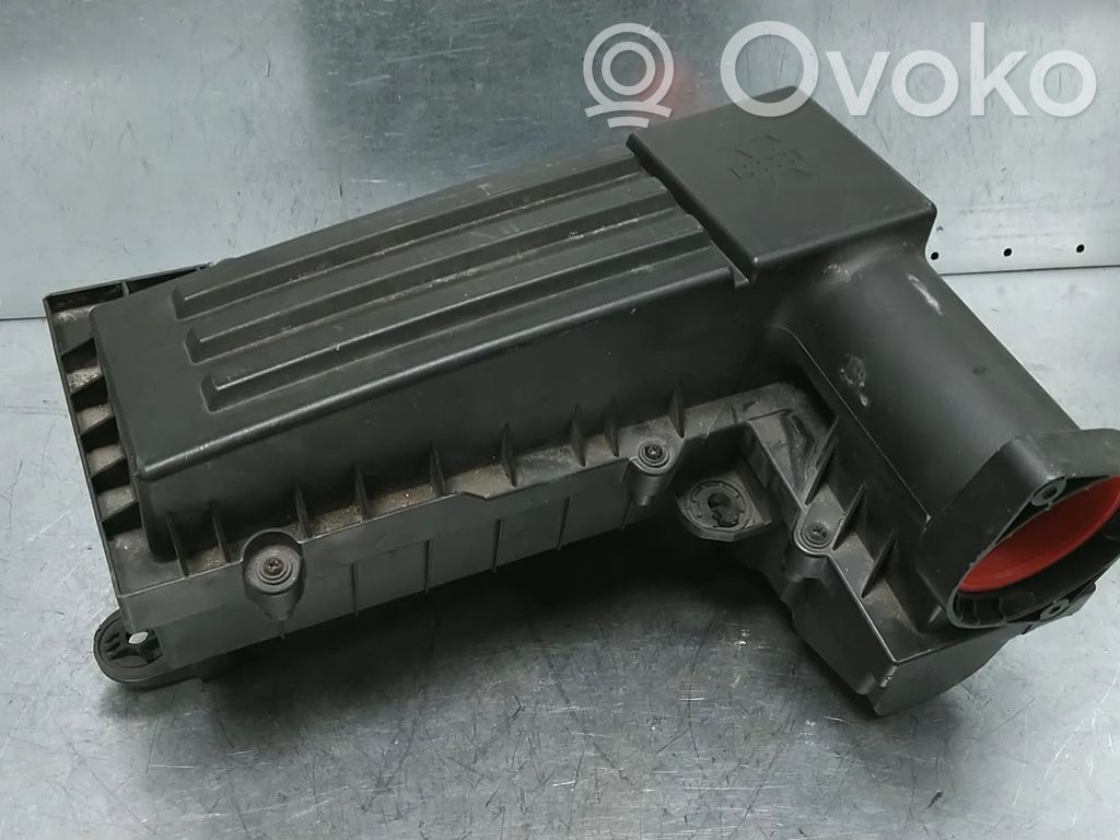 Volkswagen Golf VI Scatola del filtro dell’aria 