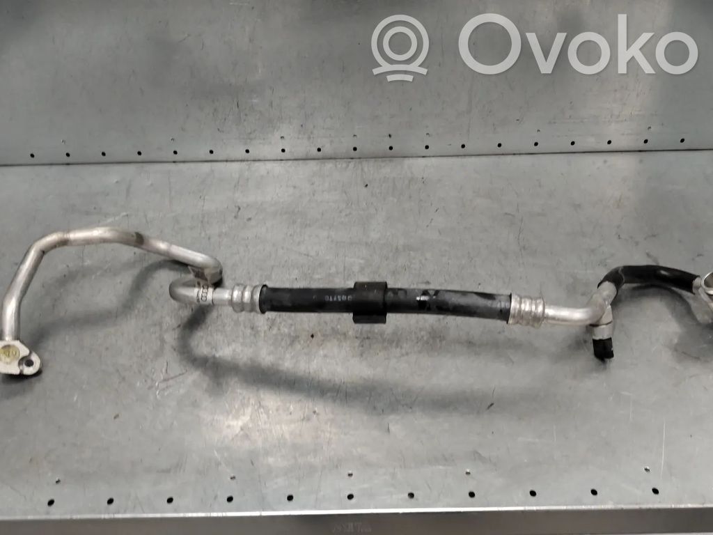 Audi e-tron Ilmastointilaitteen putki (A/C) 