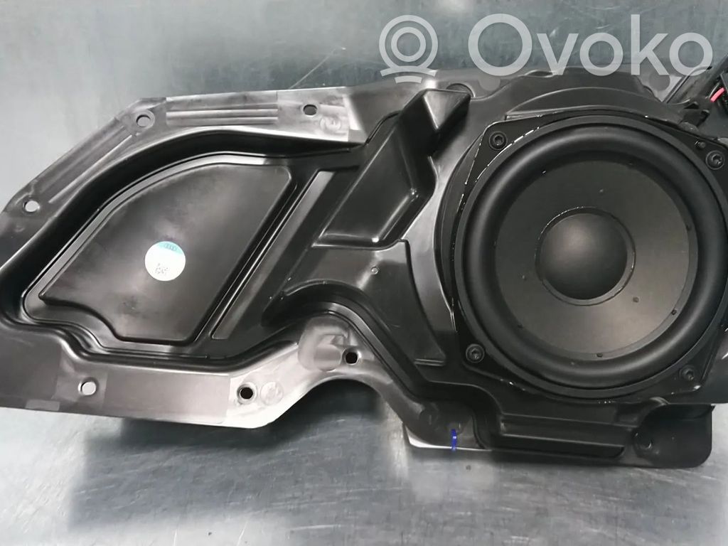 Audi e-tron Front door speaker 