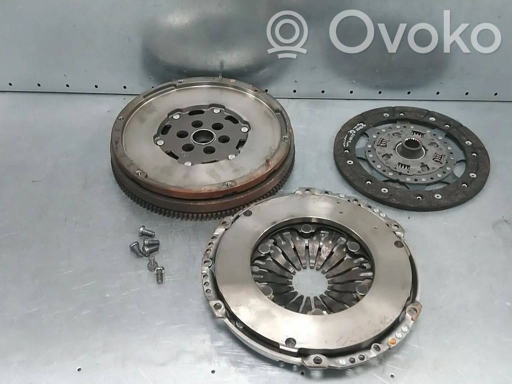 Opel Vivaro Koło zamachowe 