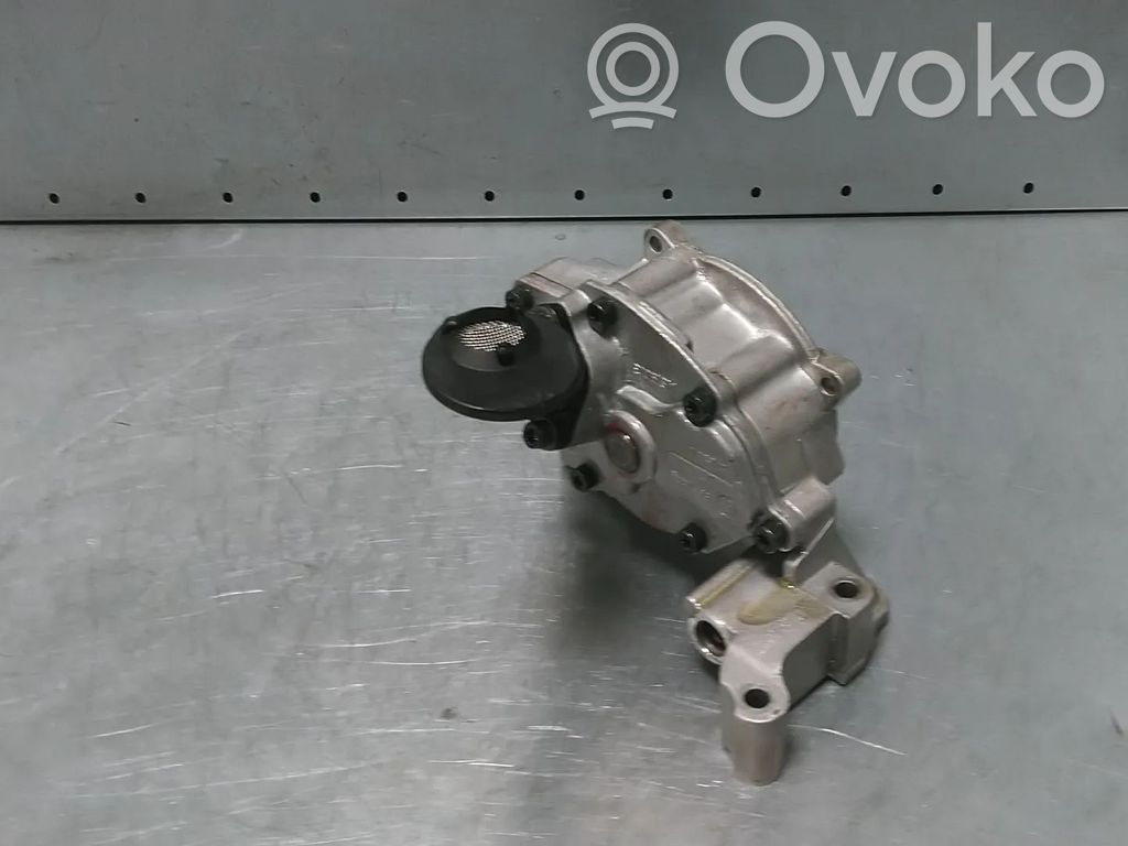 Volkswagen Golf V Pompa olejowa 