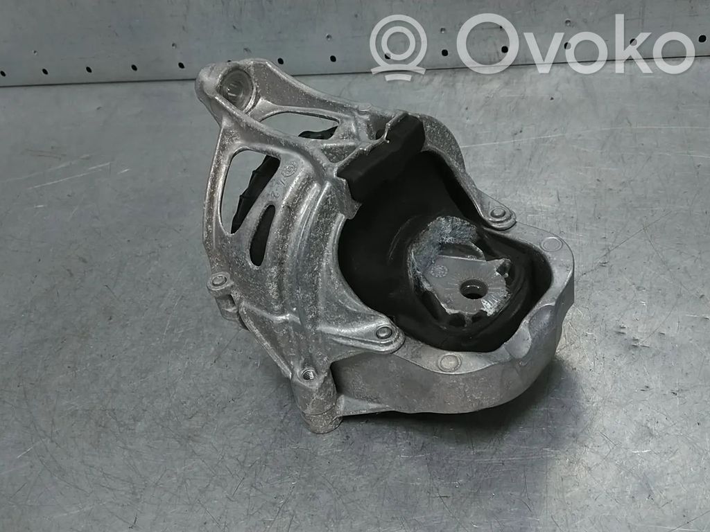 Engine mount bracket   4M0199372FC,8W0199372AB,8W0199372CN,8W0199372CQ,DDWA