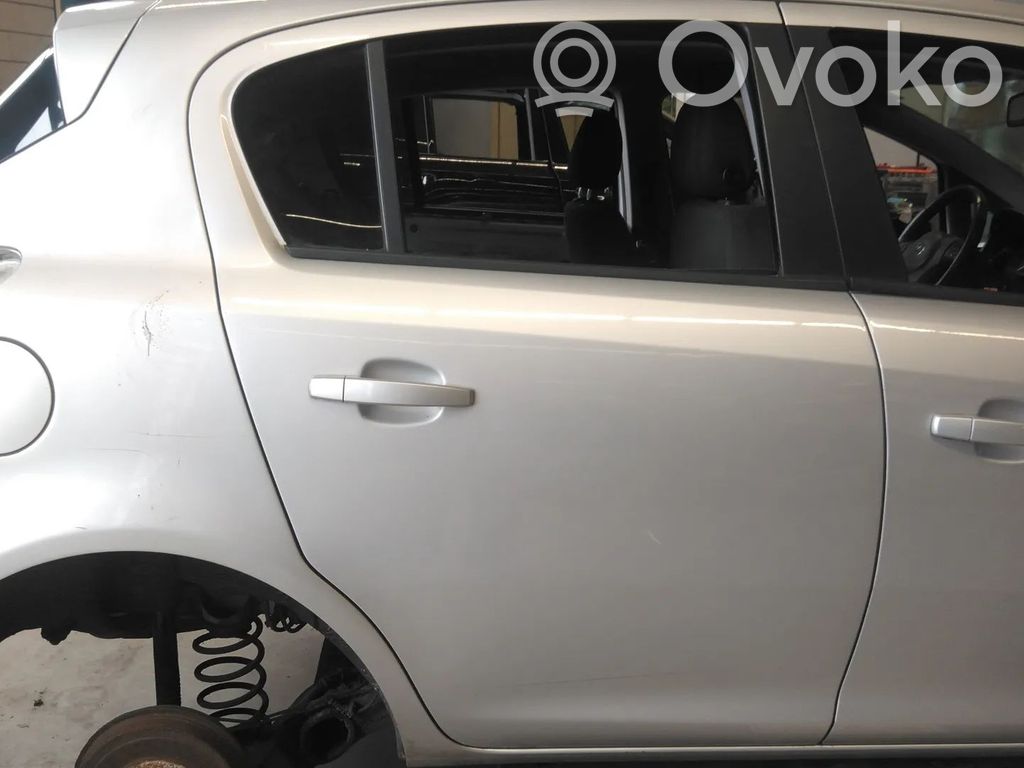 Opel Corsa D Galinės durys 