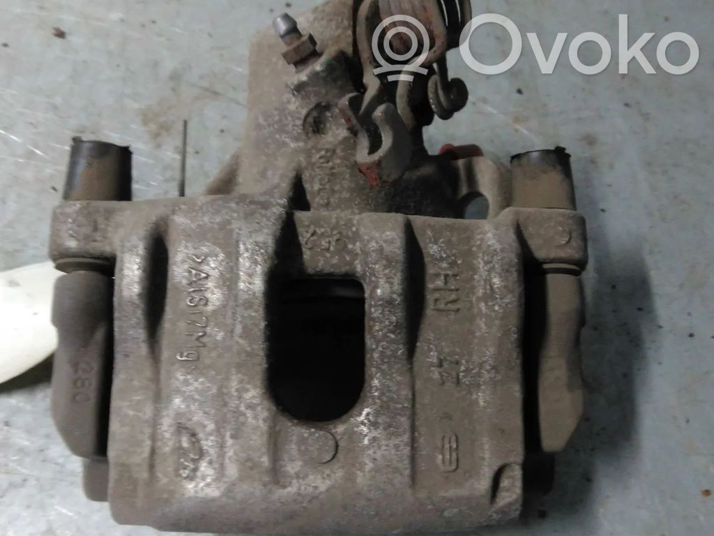 Ford Kuga II Tylny zacisk hamulcowy 