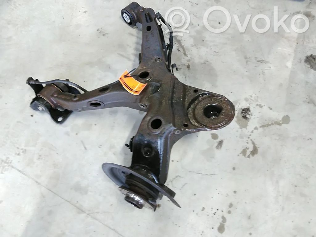 Opel Vivaro Zwrotnica koła tylnego 