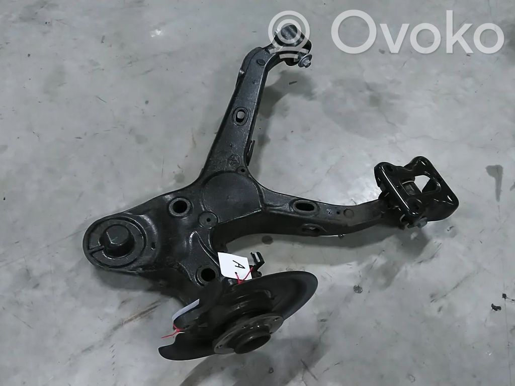 Opel Vivaro Zwrotnica koła tylnego 