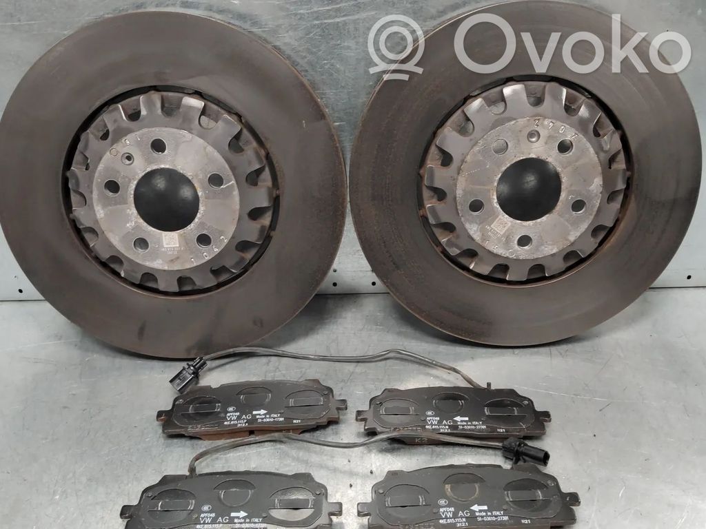 Audi e-tron Set dischi freno e pinze 