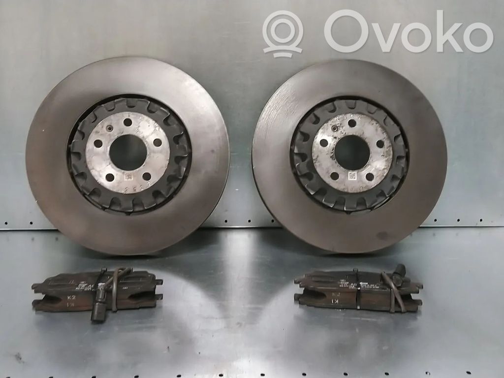 Audi e-tron Set dischi freno e pinze 