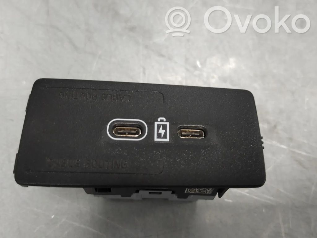 Volvo XC90 Bullone fissaggio ruota di scorta 