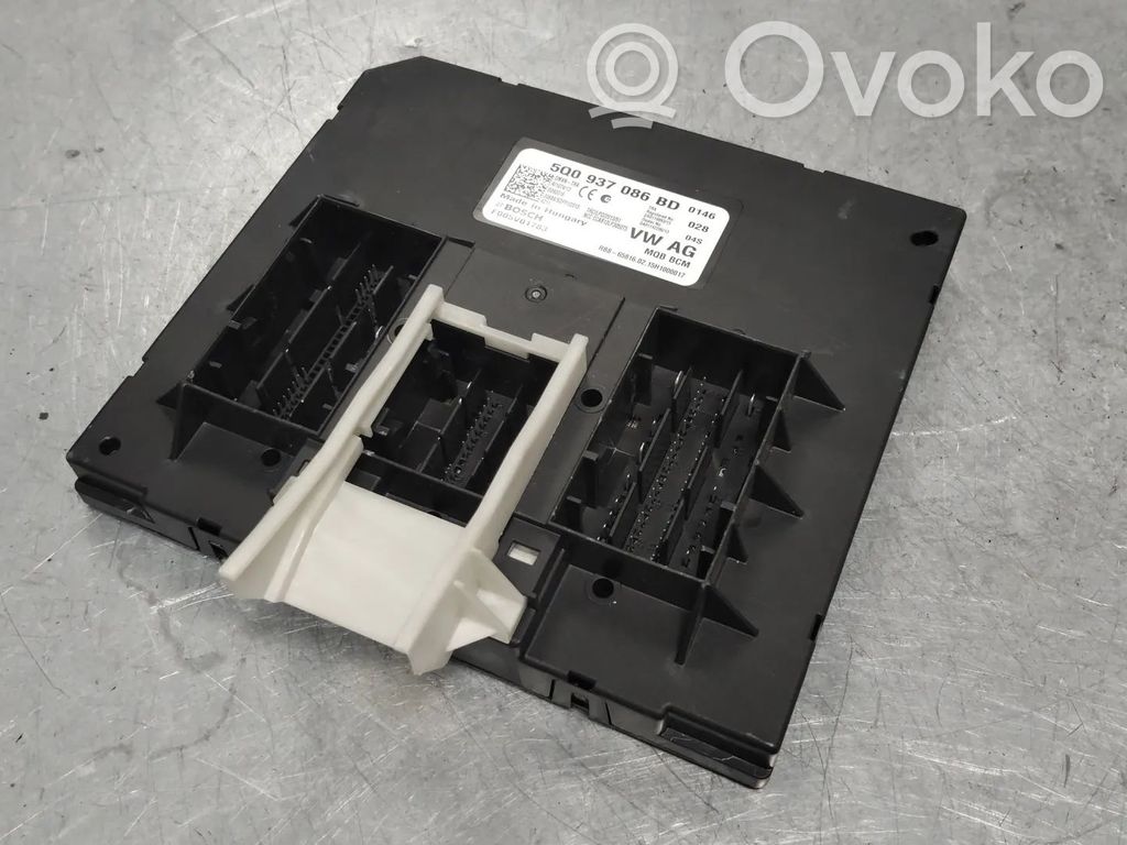 Volkswagen PASSAT B8 Unitate control BSM 