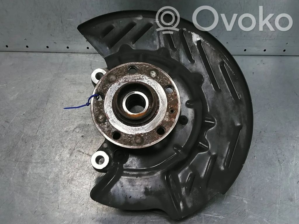 Volkswagen Golf VIII Zwrotnica koła przedniego 