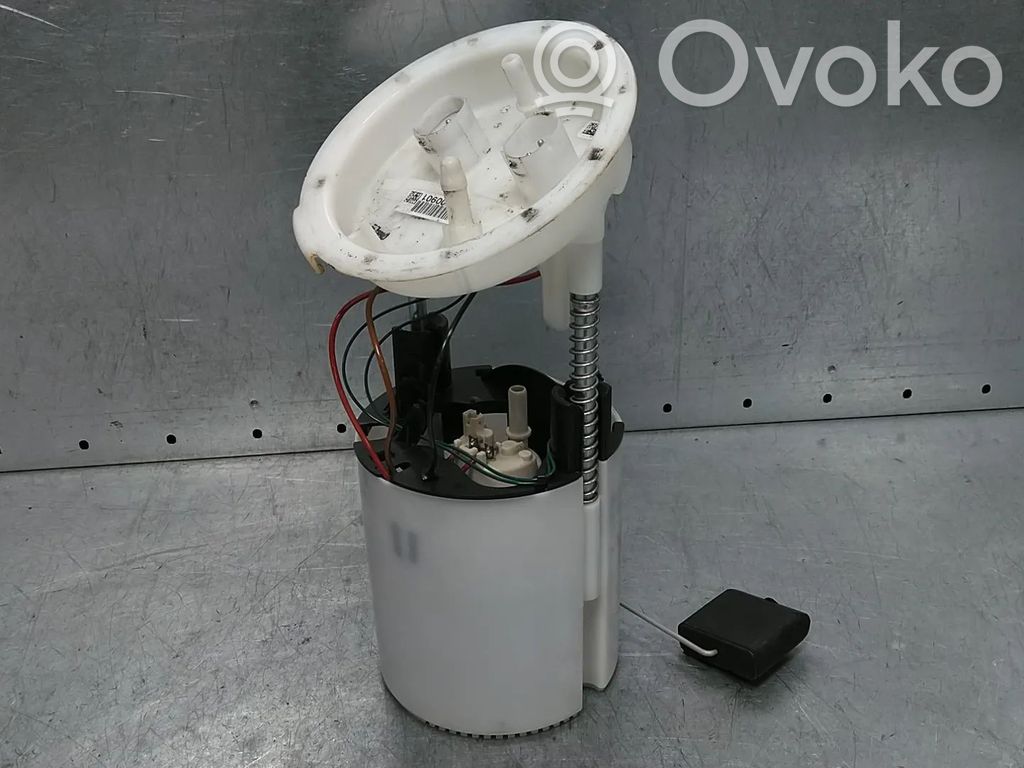 BMW 1 E81 E87 Bomba interna de combustible 