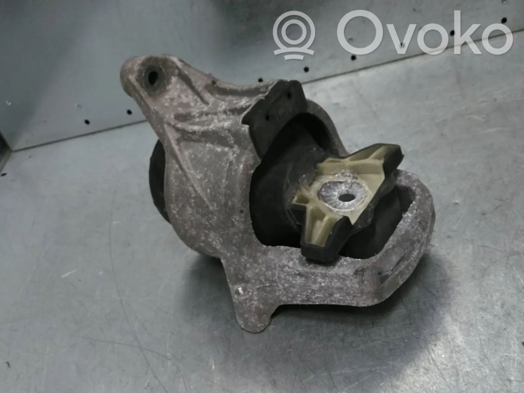 Audi A4 S4 B9 Dzinēja spilvens 