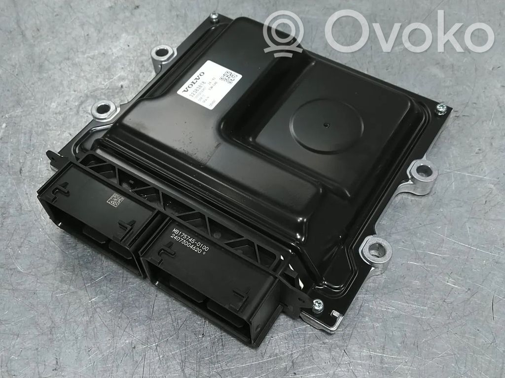Volvo S90, V90 Engine control unit/module 