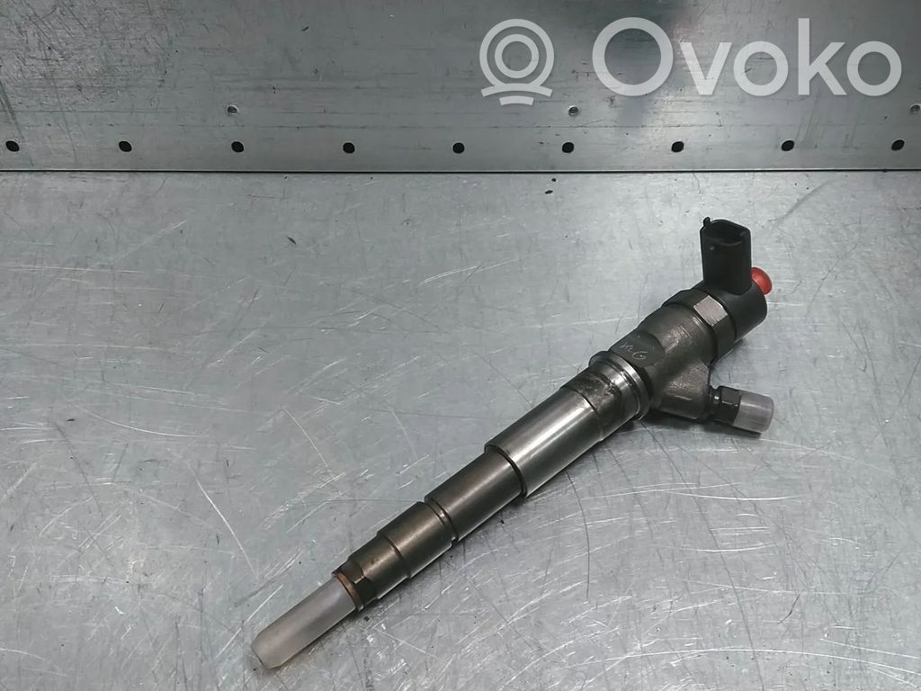 Opel Movano B Fuel injector 