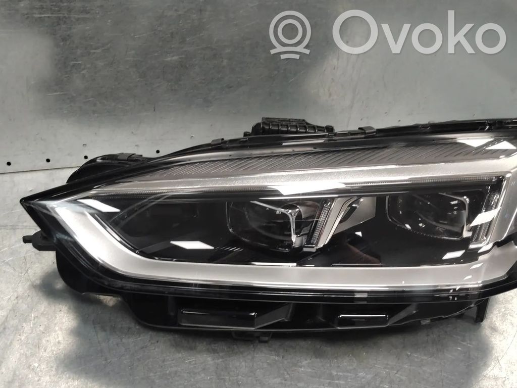 Audi A5 Headlight/headlamp 