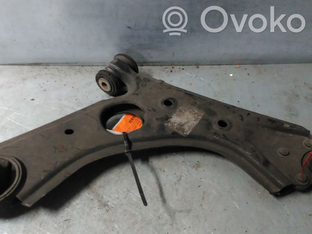 Opel Combo D Front lower control arm/wishbone 