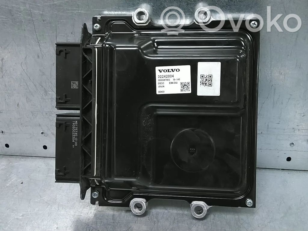 Volvo S90, V90 Engine control unit/module 
