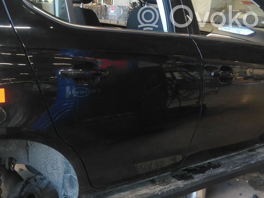 Opel Corsa E Galinės durys 
