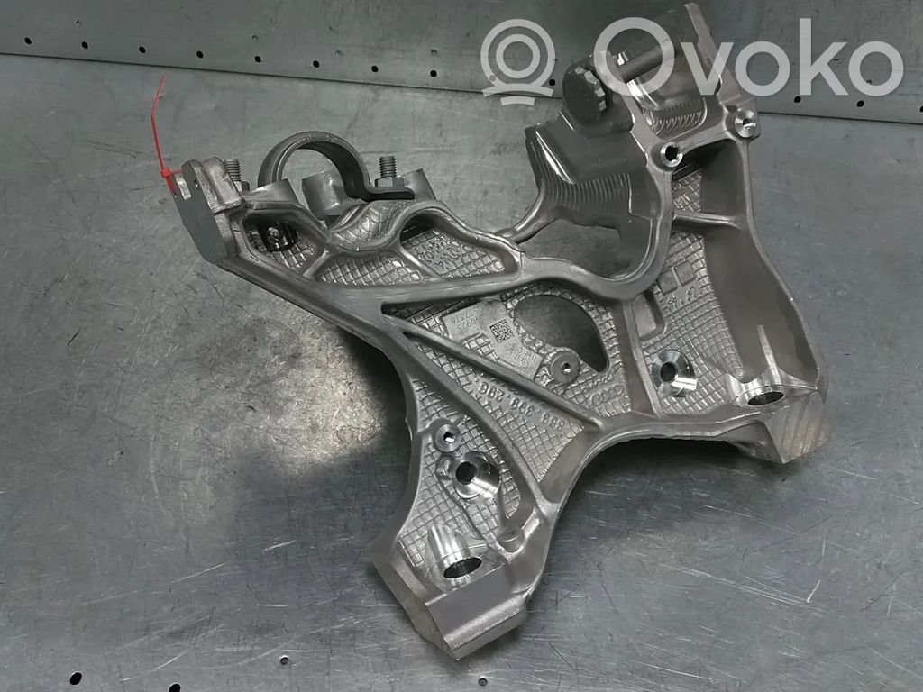 Audi A5 Priekinis traversas 