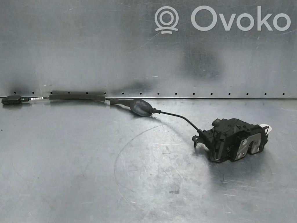 Renault Clio IV Front door lock 