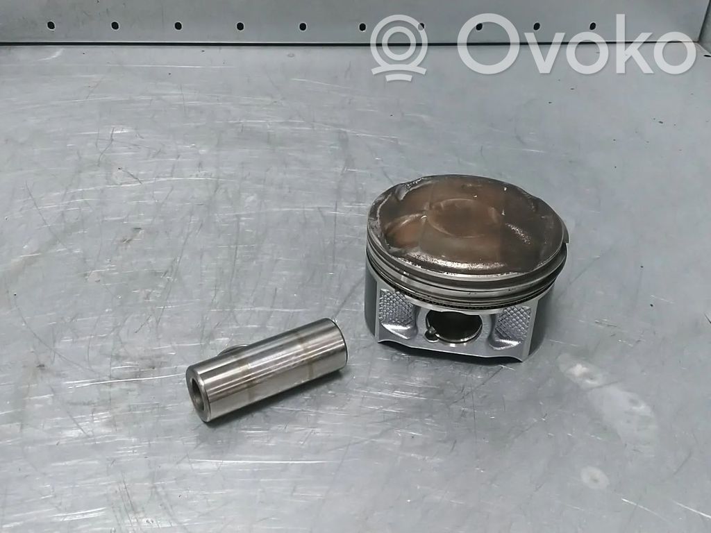 Opel Insignia A Mäntä 