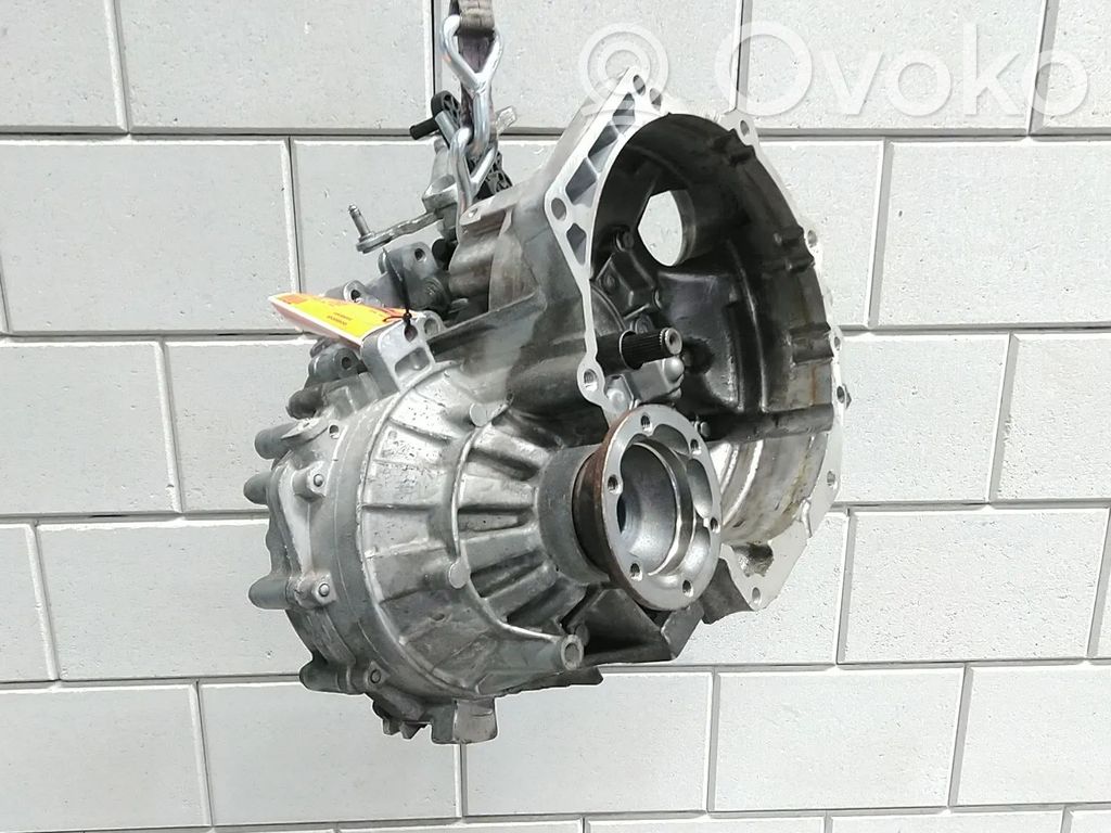 Volkswagen T-Roc Cutie viteze manuală cu 5 trepte 