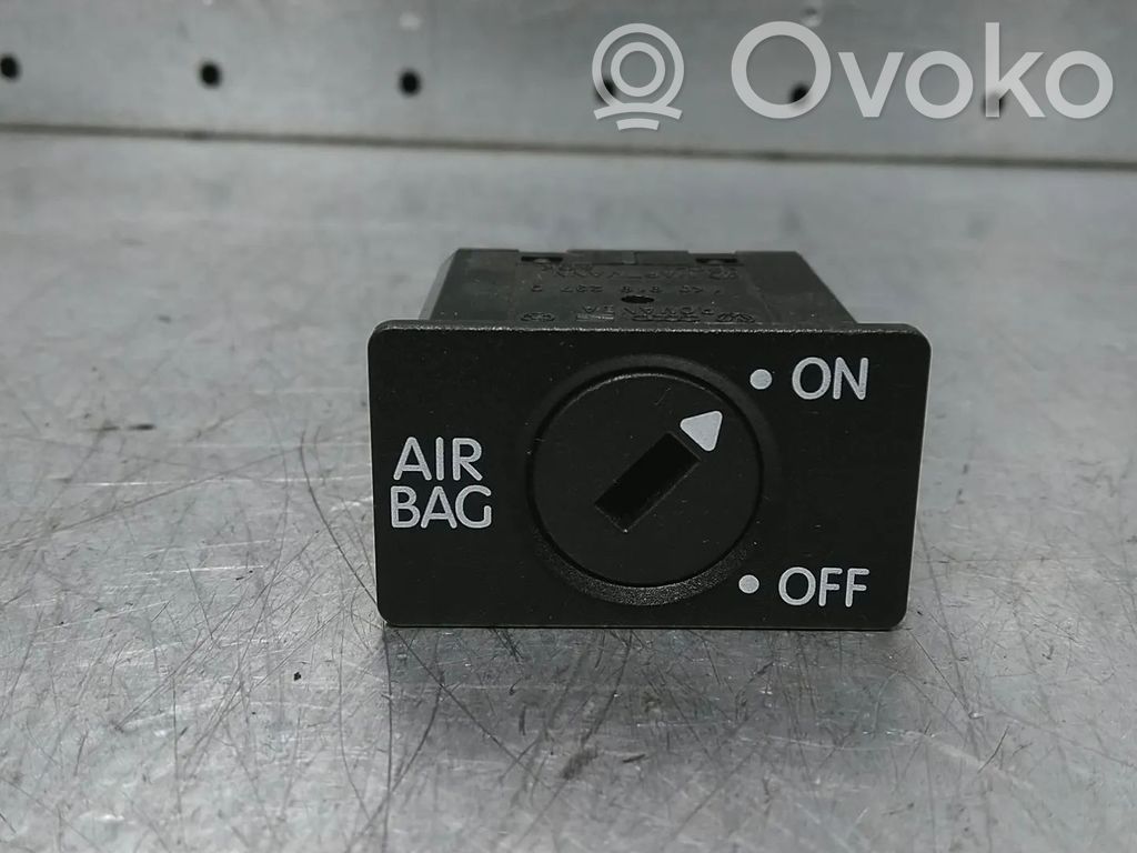 Volkswagen Golf VI Interruptor de encendido/apagado del airbag de pasajero 
