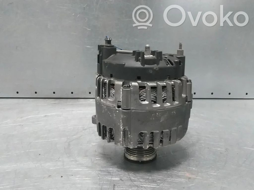 Volkswagen Golf VII Alternator 