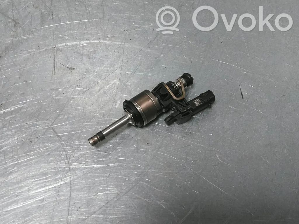 Volkswagen Golf VIII Inyector de combustible 