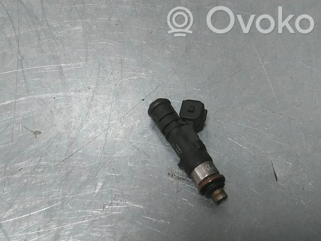 Ford Fiesta Fuel injector 