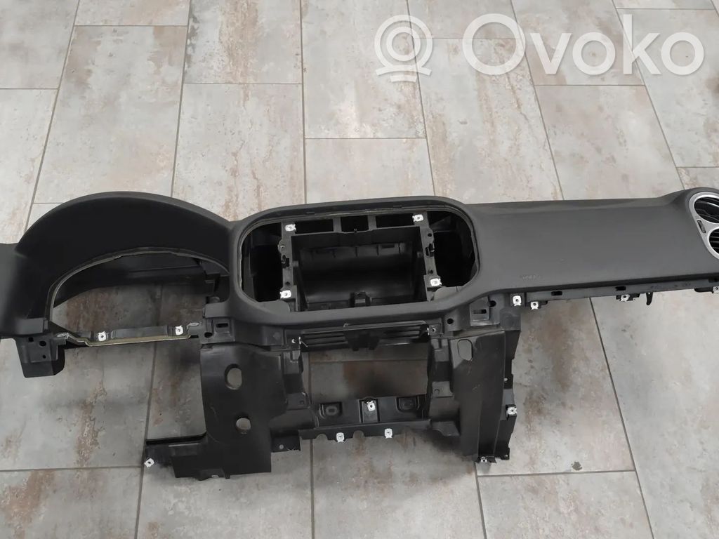 Volkswagen Tiguan Deska rozdzielcza 