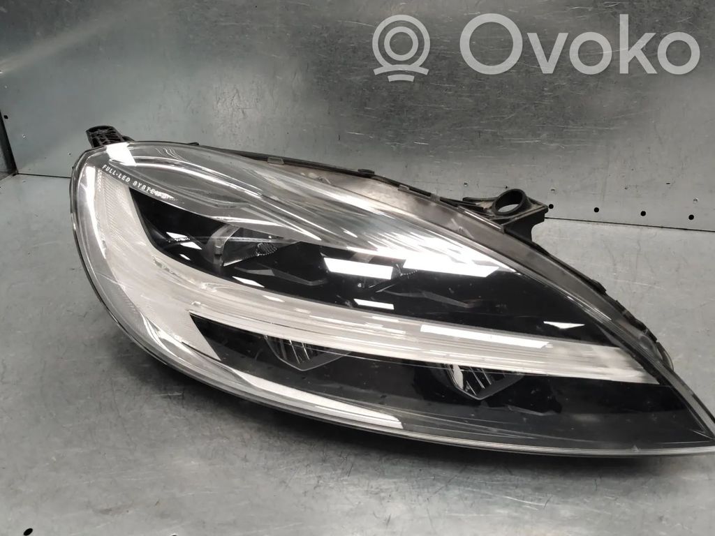 Volvo V40 Headlight/headlamp 