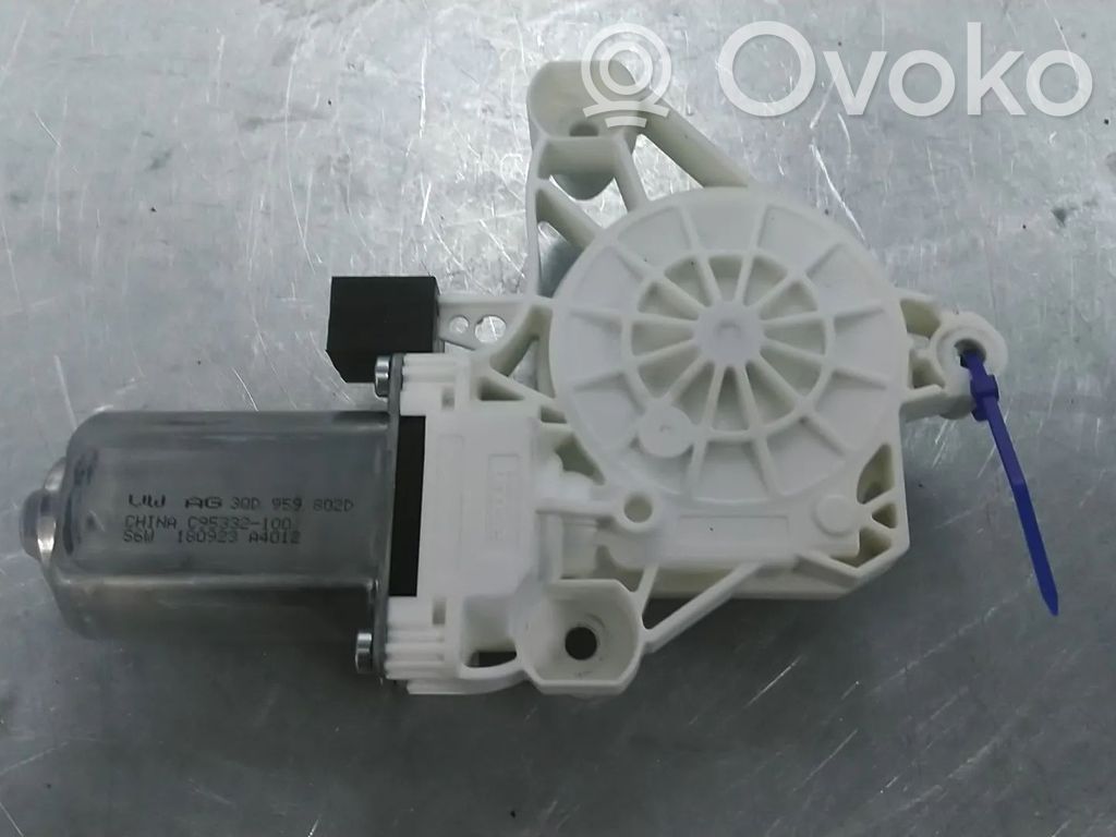 Cupra Terramar Silnik regulatora szyby drzwi przednich 