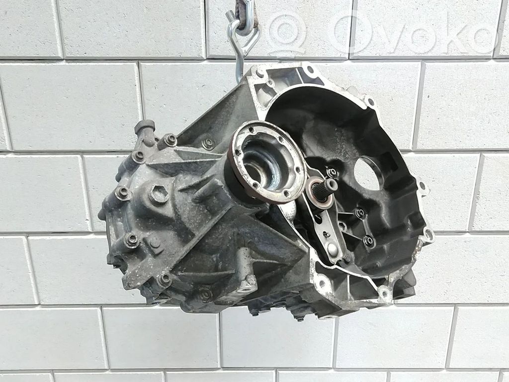 Volkswagen Golf VI Manual 5 speed gearbox 