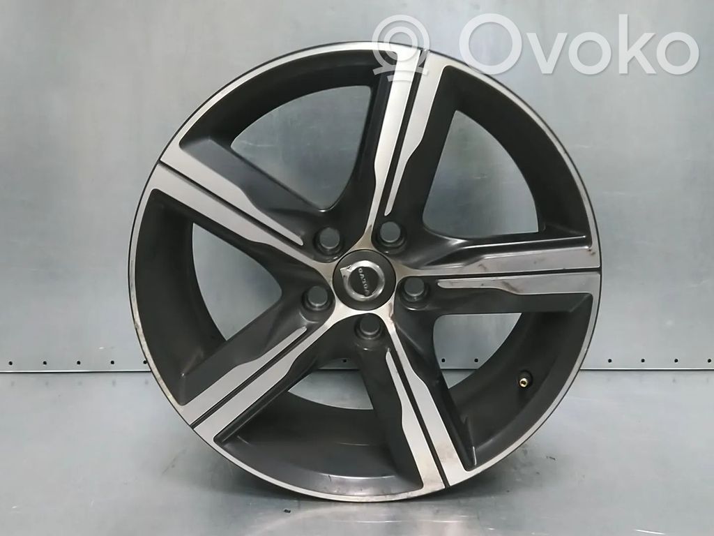 Volvo V40 Jantă aliaj R17 