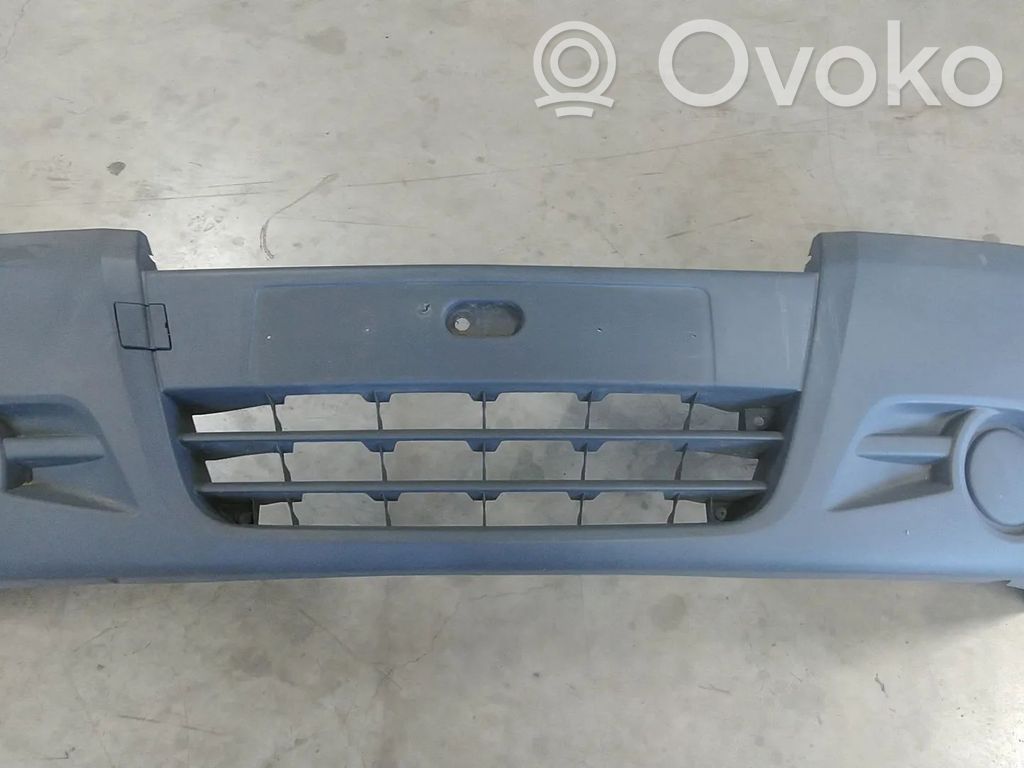 Opel Vivaro Front bumper 