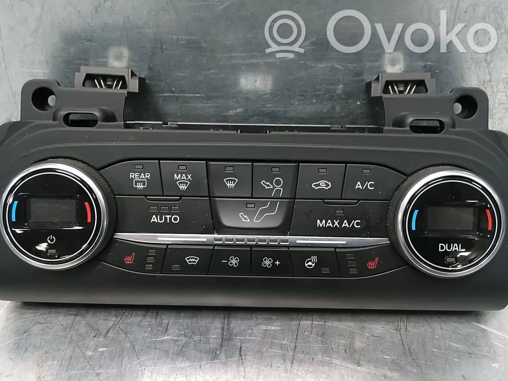 Cupra Formentor Climate control unit 