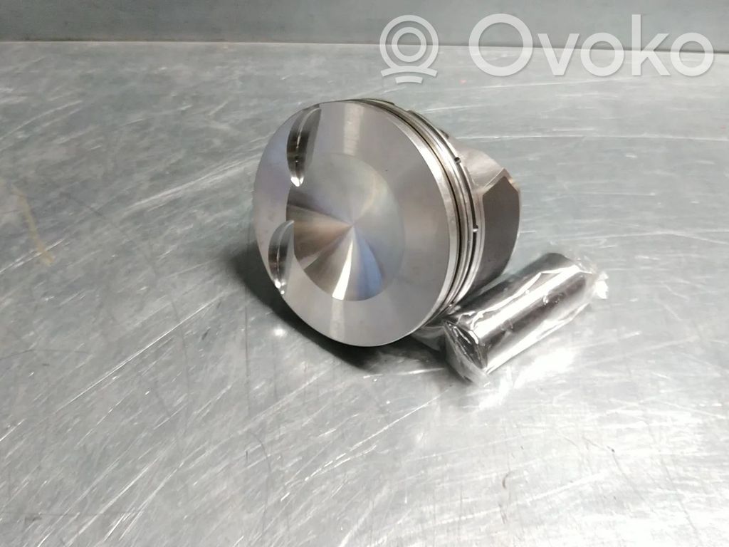 Volkswagen Golf VI Piston 