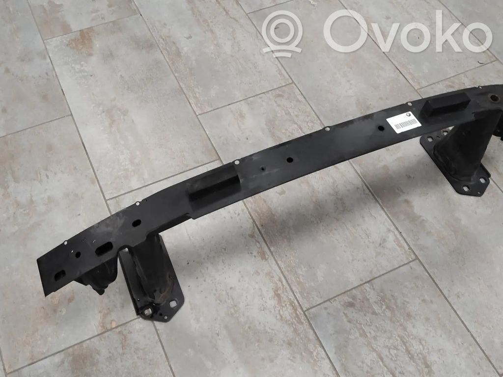 BMW 1 E81 E87 Priekšpusē bampera sija / balka 