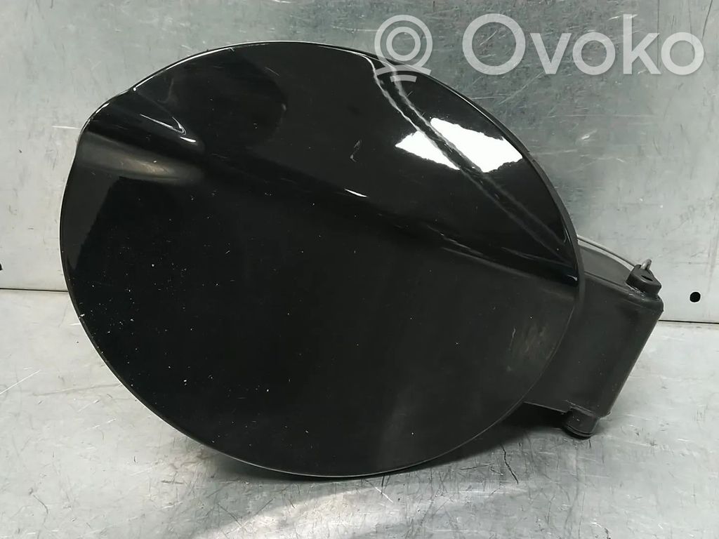 BMW 1 E81 E87 Fuel tank cap trim 