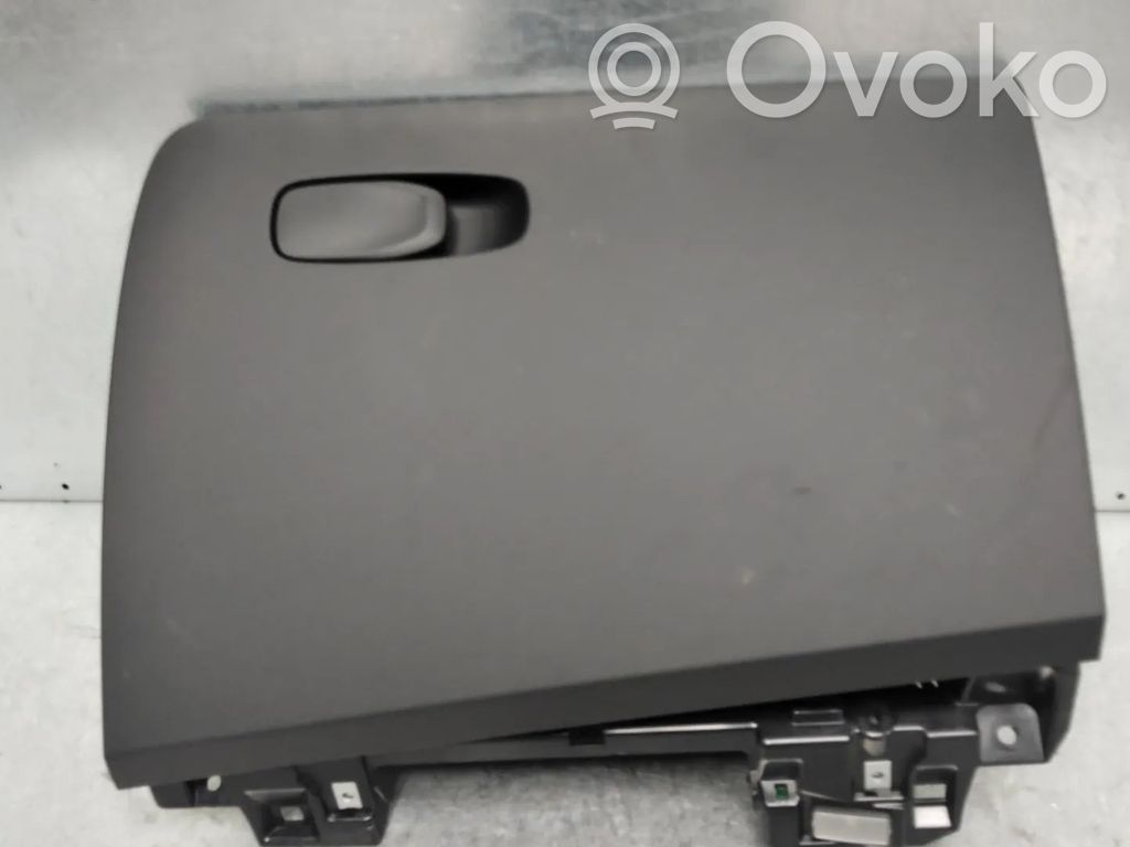 Volvo V60 Juego guantera 