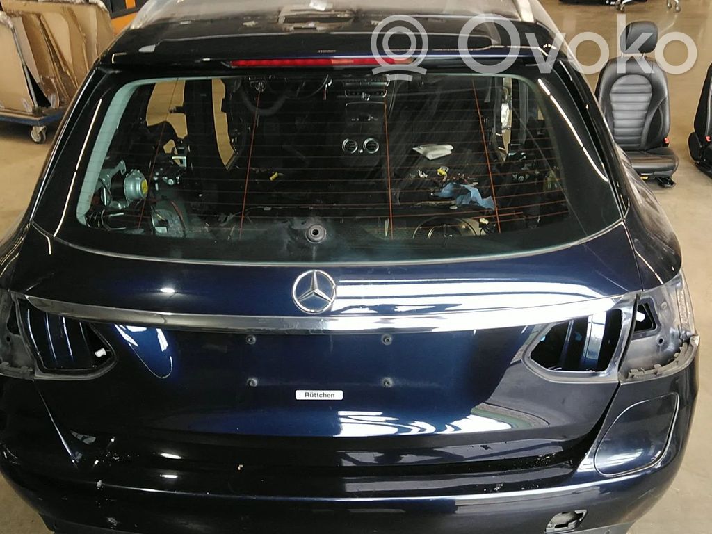 Mercedes-Benz C W205 Puerta del maletero/compartimento de carga